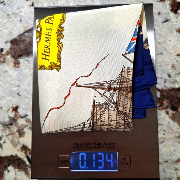 🔱 Rare Hermès authentic like new silk scarf w/envelope. Vaisseaux et Frégates. - Picture 17 of 17